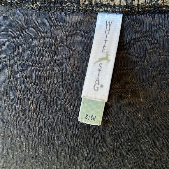 White Stag Sleeveless Olive, Black and Gold swirl thread - Picture 5 of 9